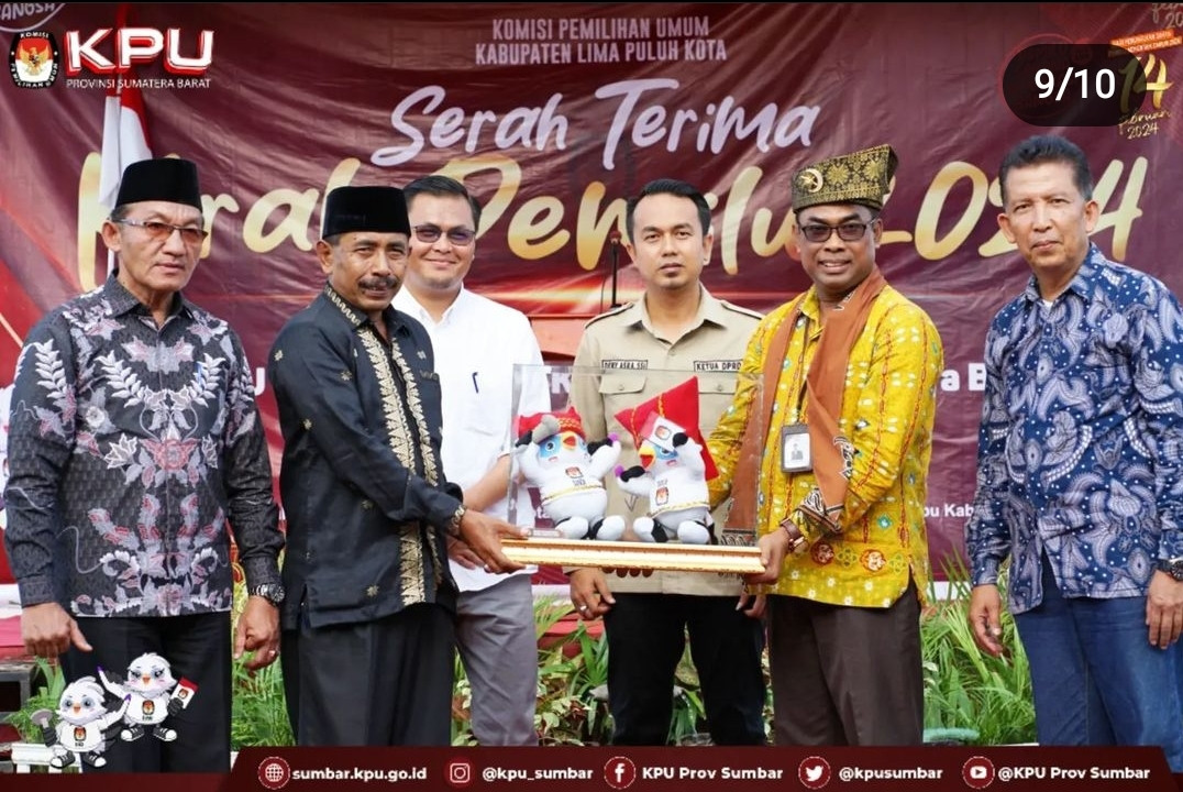 Estafet Kirab Pemilu 2024 Tiba di Sumbar 