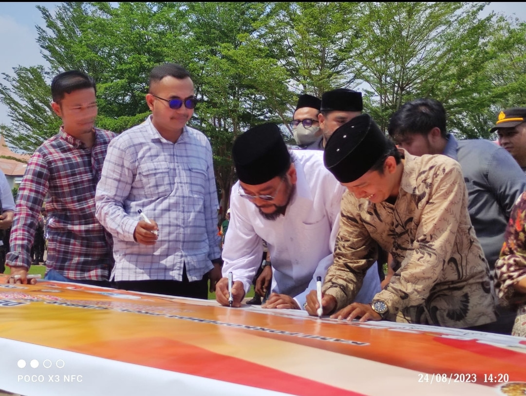 Gelar Deklarasi Pemilu Damai, Leonardy Harmainy Apresiasi Kapolda Sumbar 