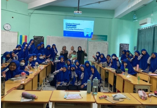 Pengabdian Masyarakat Edukasi Dampak Maloklusi Terhadap Kesehatan di SMP IT Adzkia 